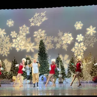 A Cool Yule holiday performance