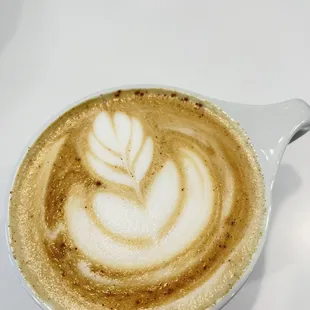 Candied pistachio latte