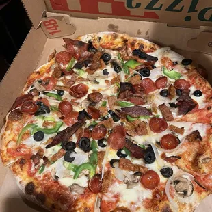 Small Apizza Special