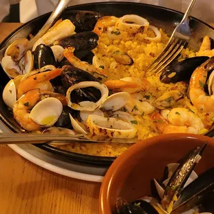 Mariscos Paella