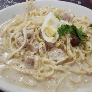 Pasta de pollo alfredo