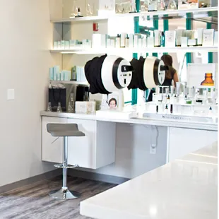 Contour You is a SkinCeuticals Flagship Skin Clinic