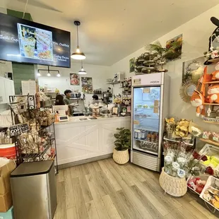 Inside - Front Counter (06/02/23)