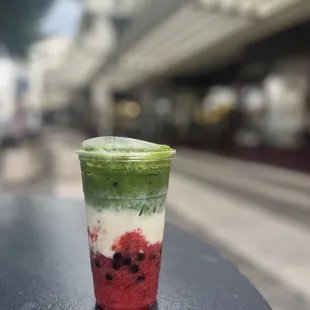 strawberry matcha latte with boba