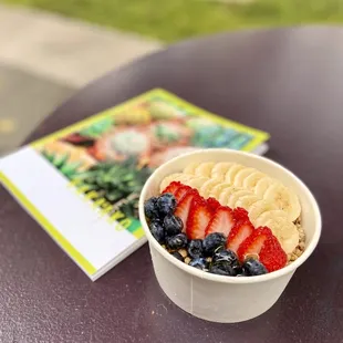 Acai bowl