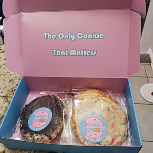 Oreo and bday cake cookie.