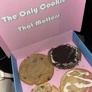 Cookie box