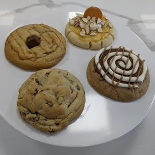 This week's cookie choices.