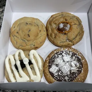 My pack of 4 cookies: Chocolate Chip, Twisted Rolo, Oreo &amp; Muddy Buddy.