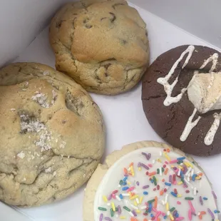 Chocolate Chip Frosted Sugar Sea Salt Caramel S&apos;mores