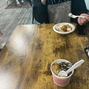 Kids cobbler in the cup, regular cobbler in the bowl