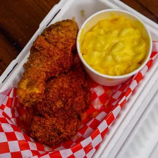 2 Piece + 1 Side (Creamy Mac + Cheese) - IG: @nelson_eats