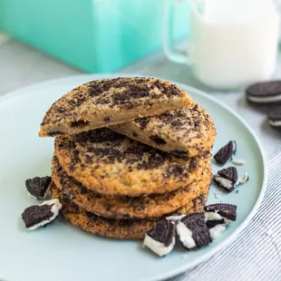 Cookies and Cream (Classic Flavor)