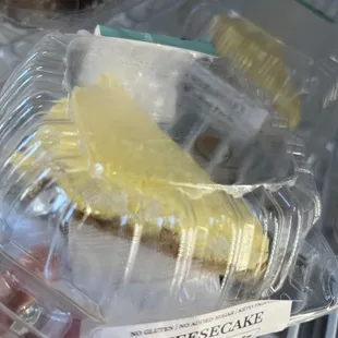 Keto cheesecake slice