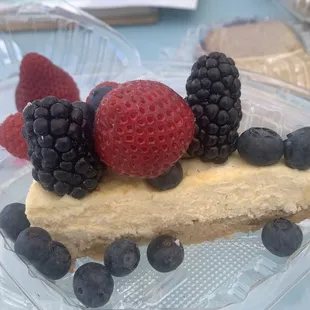 Keto friendly cheesecake. No gluten, no added sugar.