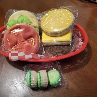Another view of the summer hamburger set!