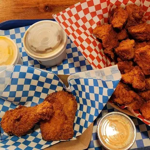 Spicy Tendies w/mac &amp; cheese and 2 pc dark w/mashed potatoes &amp; gravy (4/17/24)