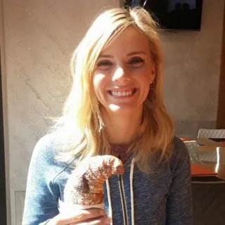 Lindsey G.
