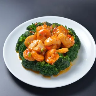 sautéed prawn &amp; scallop in spicy bean sauce