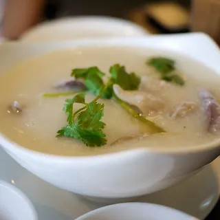 P8. Assorted Pork Organs Porridge