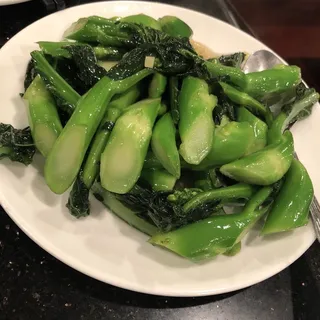 E21. Sauteed Chinese Broccoli with Chinese Wine