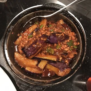 E27. Eggplant with Minced Pork & Basil