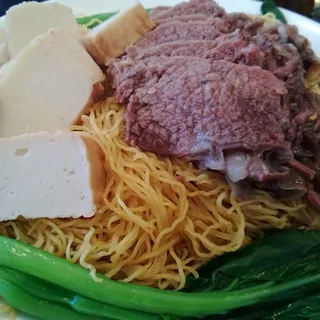 L3. Braised Beef Brisket Lo Mein