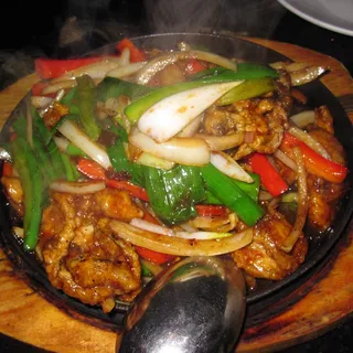 SPI. Sizzling Oyster with Black Pepper Sauce
