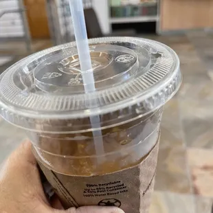 White peach ice tea- refreshing!