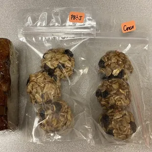 Banana bread with chocolate chips, energy balls (PB &amp;J &amp; one was with cranberry)   Also cute sriracha packet