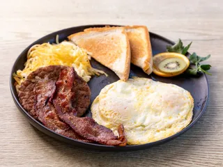 The Lookout Kitchen-Sequoyah