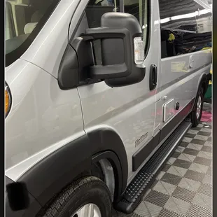 Igl ceramic coating five-year Kenzo graphene reinforced 
Ceramic coating on the plastic, wheels and calipers, Ceramic Coated on all windows