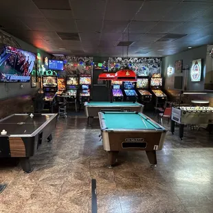 Cool Dogs Sports Pub
