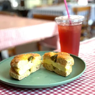 Original Cool Down bagel sandwich &amp; an unsweetened iced tea