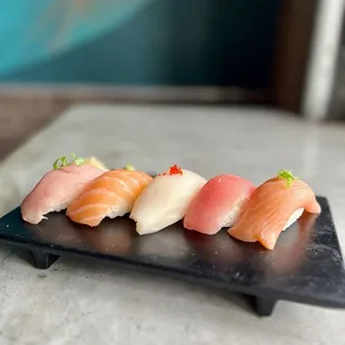 Chef&apos;s choice nigiri