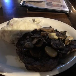 Luke's Western Ribeye