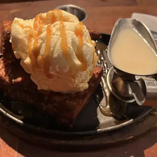 BREAD PUDDING!!! BOMBA!