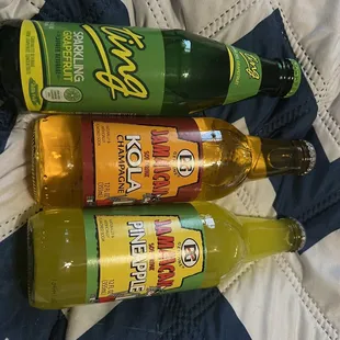 Here are the grapefruit, the cola, champagne, and the pineapple from top to bottom.