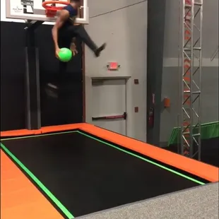 Now with 2 dunk hoops