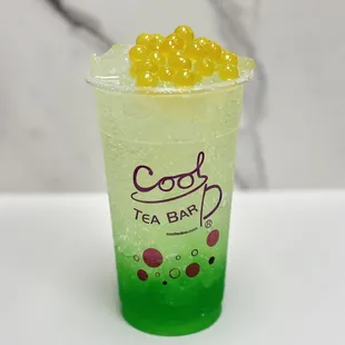 Taiwan Apple Tonic w/ popping boba