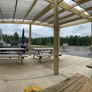 Beautiful covered patio with tons of space &amp; seating