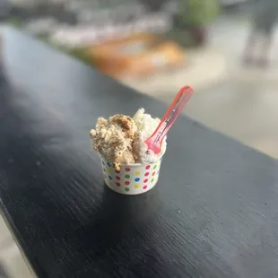 Small butterfinger and stracciatella