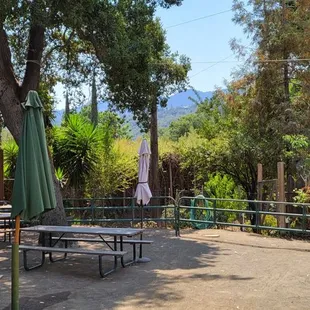 Tremendous setting. Great tasting wines. Michelle was a top class host, and had so much to share on the vineyard and it's history.