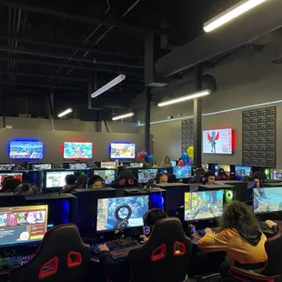Contender eSport Irvine Gaming center
