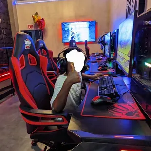 Additional party room to accommodate 20 guests