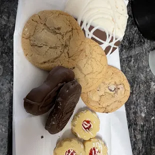 Selection of cookies