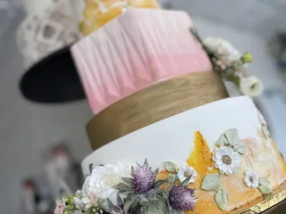 Cake-Aholics Bakery