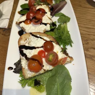 Classic Tomato Bruschetta