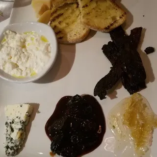 Candied Bacon & Artisan Cheese Plate