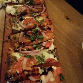 Caprese Flatbread